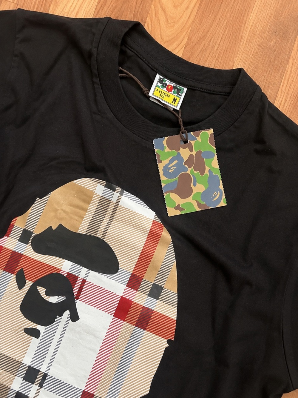 Bathing Ape (BAPE) Tee Size M Comes with tags and bag Never worn - Picture 3 of 4